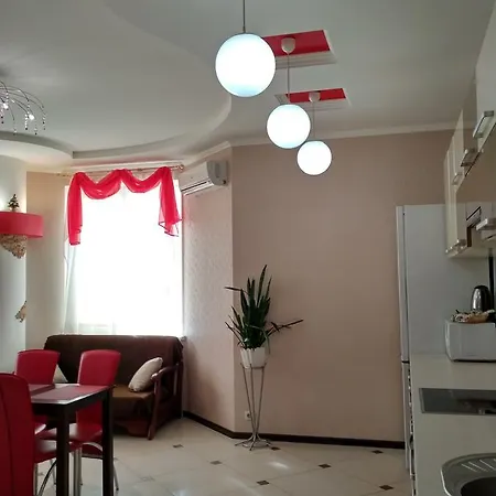 Красная *